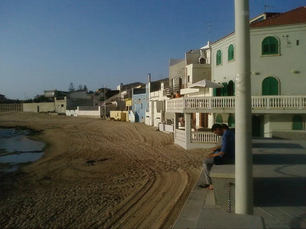 Casa Vacanza Nella Marinella Di Montalbano Holiday home Punta Secca