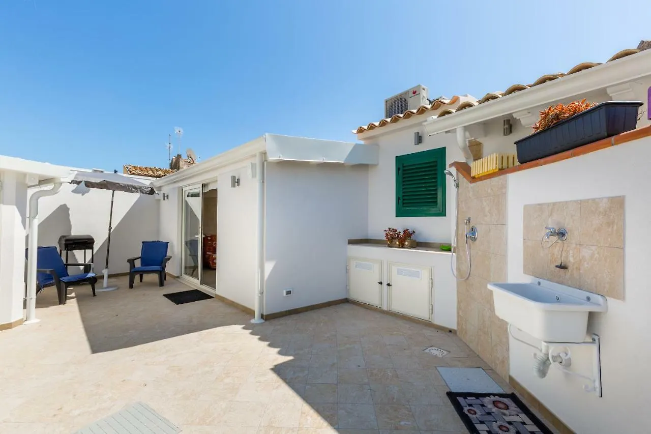 Casa Vacanza Nella Marinella Di Montalbano Holiday home Punta Secca